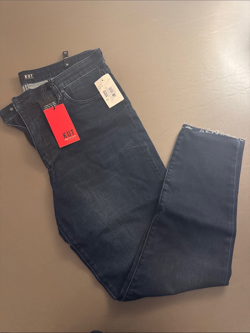 Kut from the Kloth - Connie high Jeans with Raw Hem